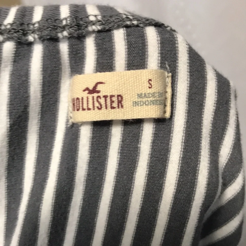 Hollister Gray and White Striped Dress - Picture 6 of 6